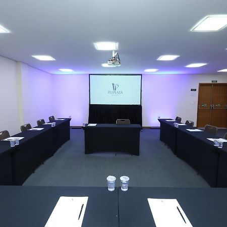 Itu Plaza Hotel Екстериор снимка
