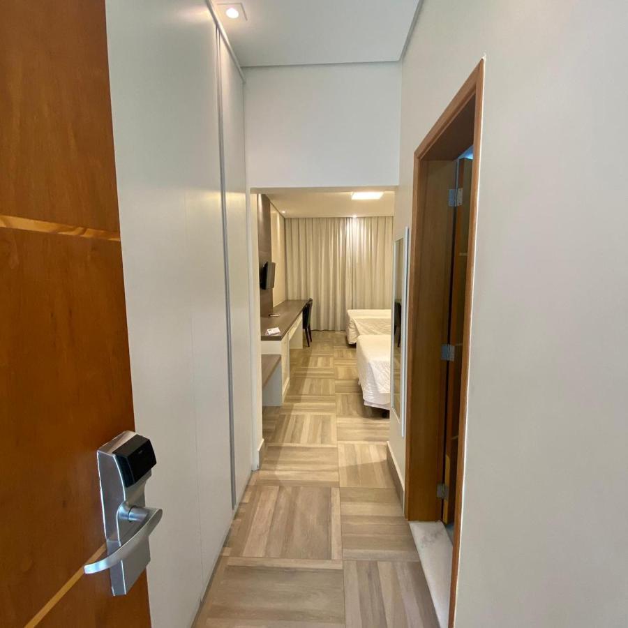 Itu Plaza Hotel Екстериор снимка