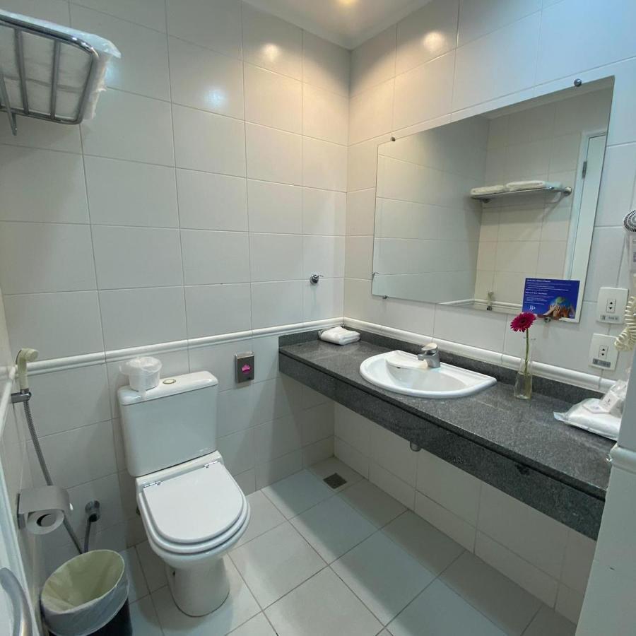 Itu Plaza Hotel Екстериор снимка