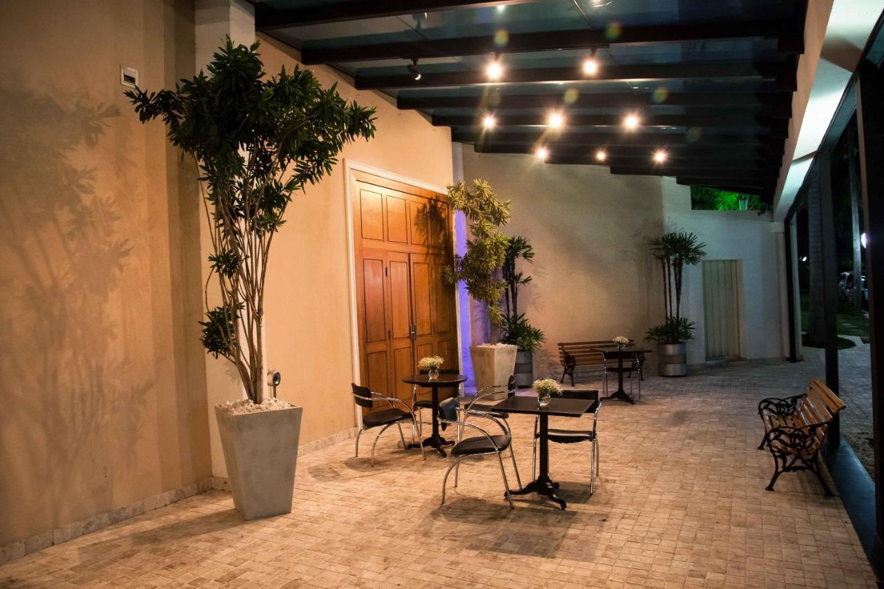 Itu Plaza Hotel Екстериор снимка