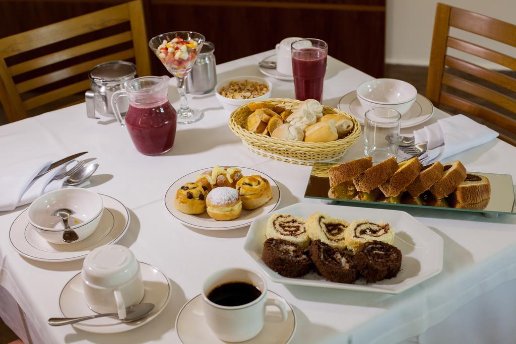 Itu Plaza Hotel Екстериор снимка