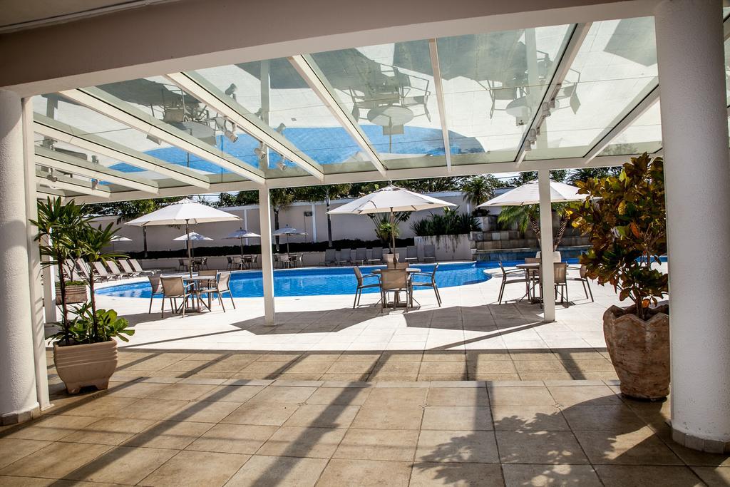 Itu Plaza Hotel Екстериор снимка