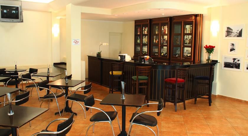 Itu Plaza Hotel Екстериор снимка