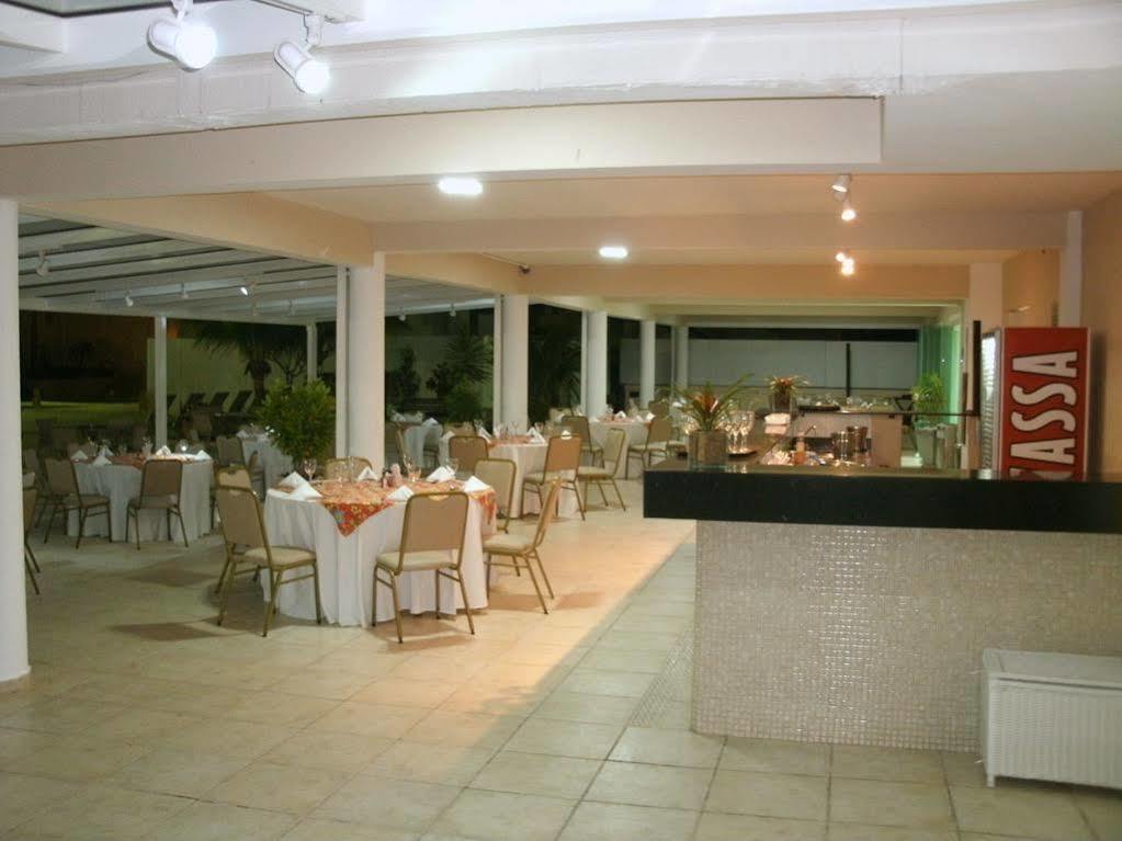 Itu Plaza Hotel Екстериор снимка